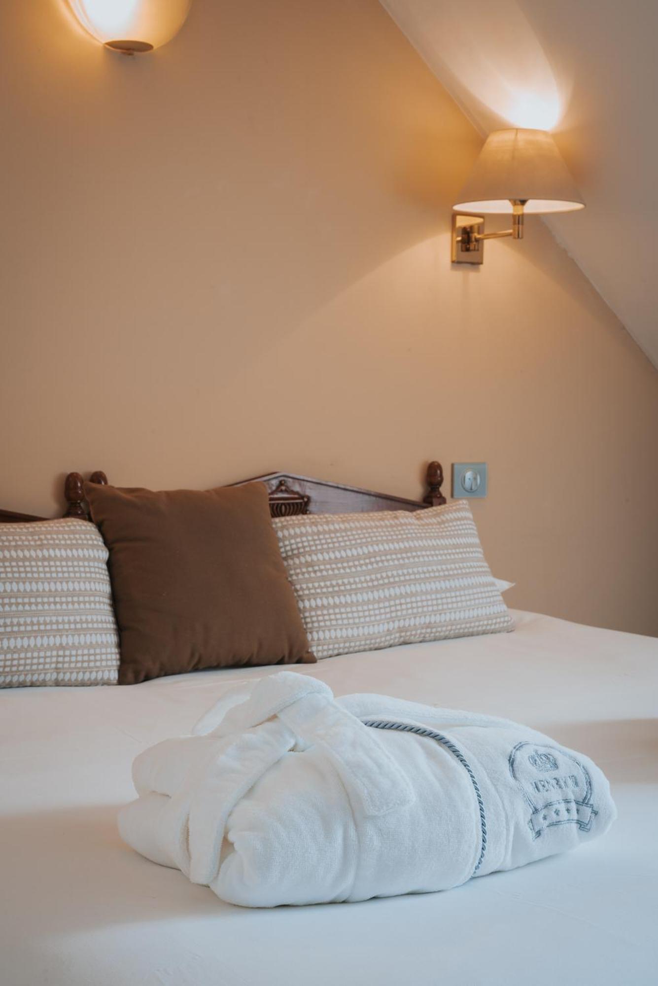 Hotel Henry II Beaune Centre Kültér fotó